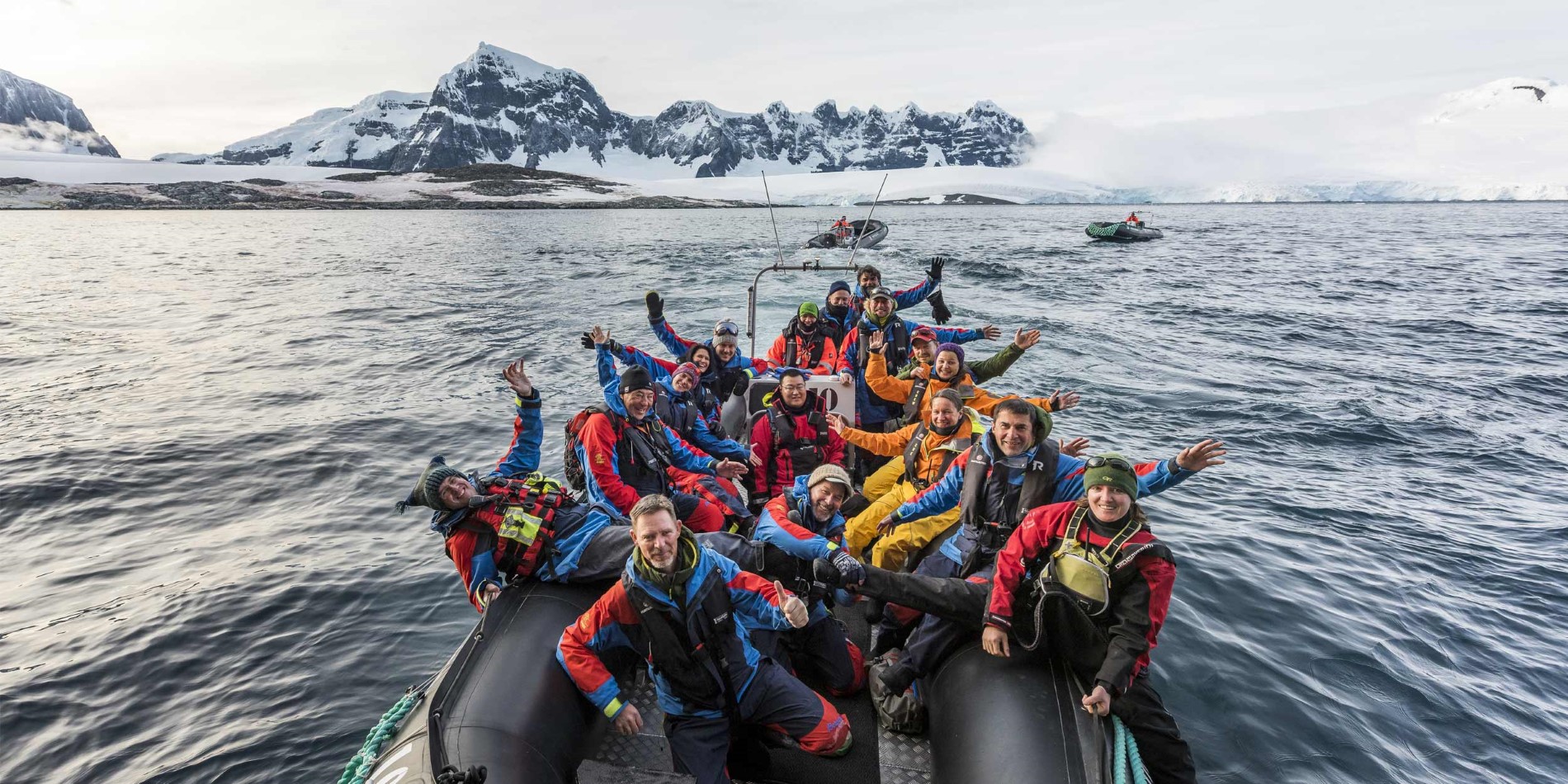 Ekspedisjonen team cruising på Damoy Point, Antarktis