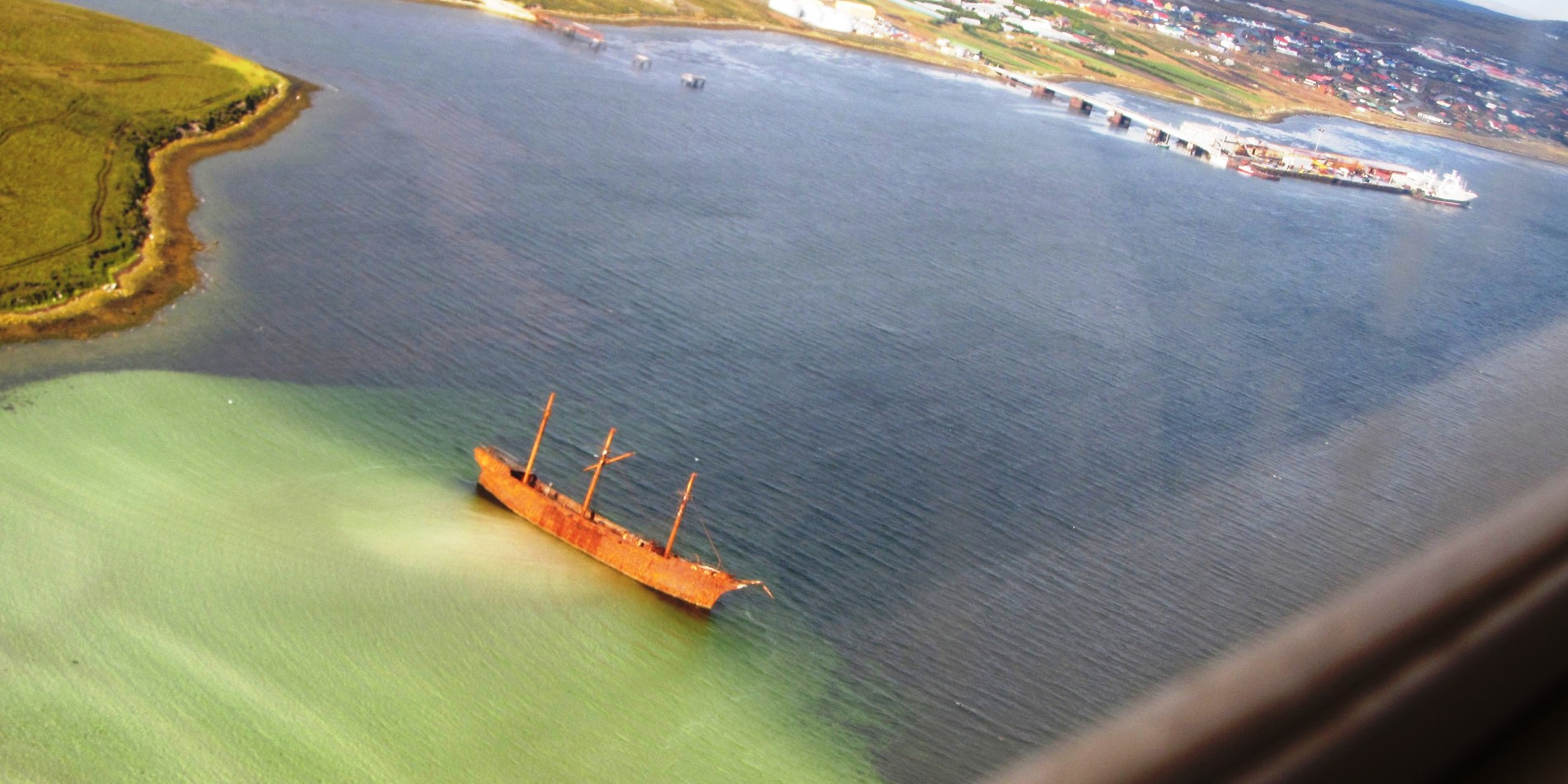 Flyfoto av skipsvraket Lady Elizabeth
