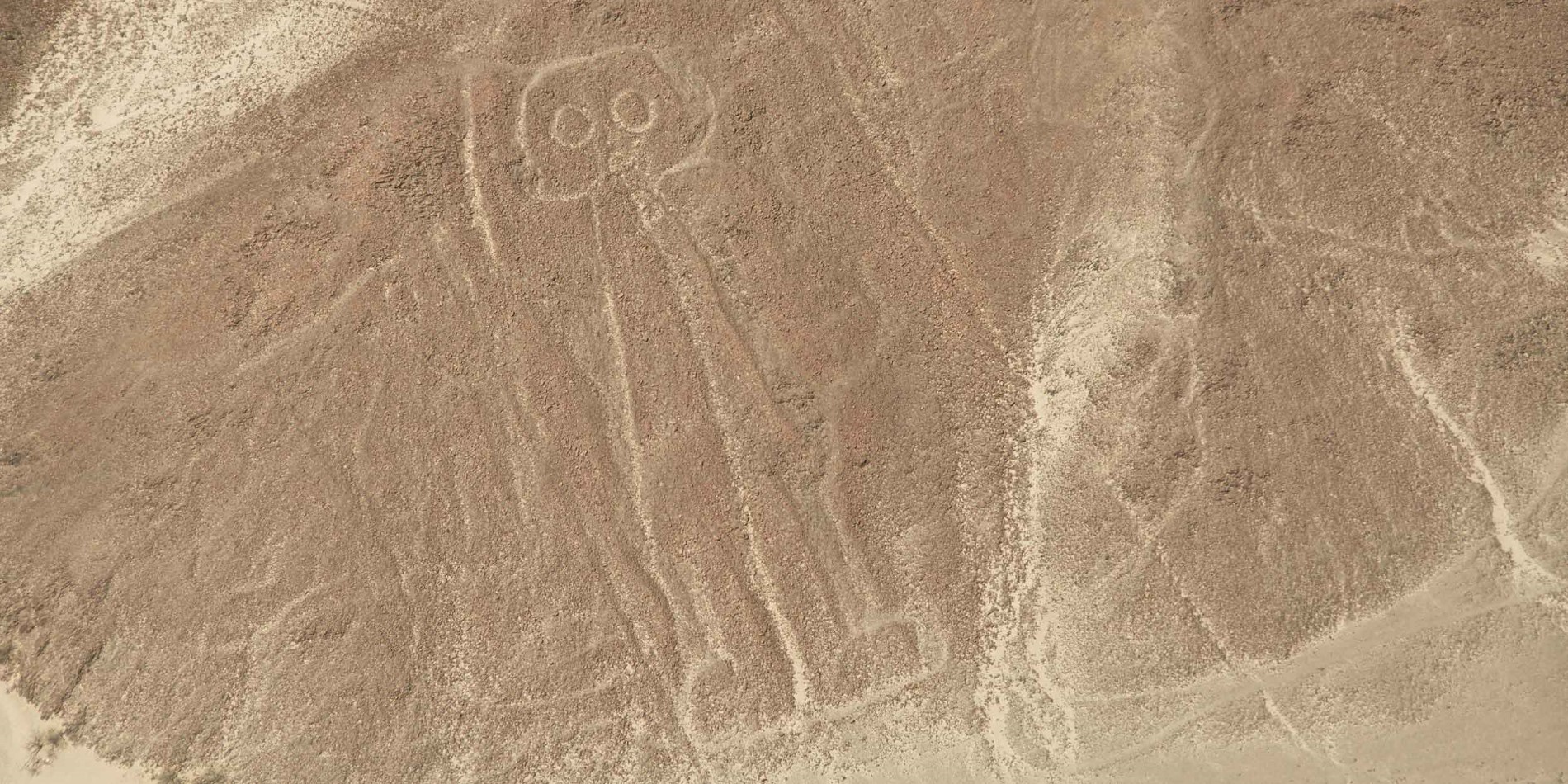 Owlman geoglyph, Nazca linjer, Peru