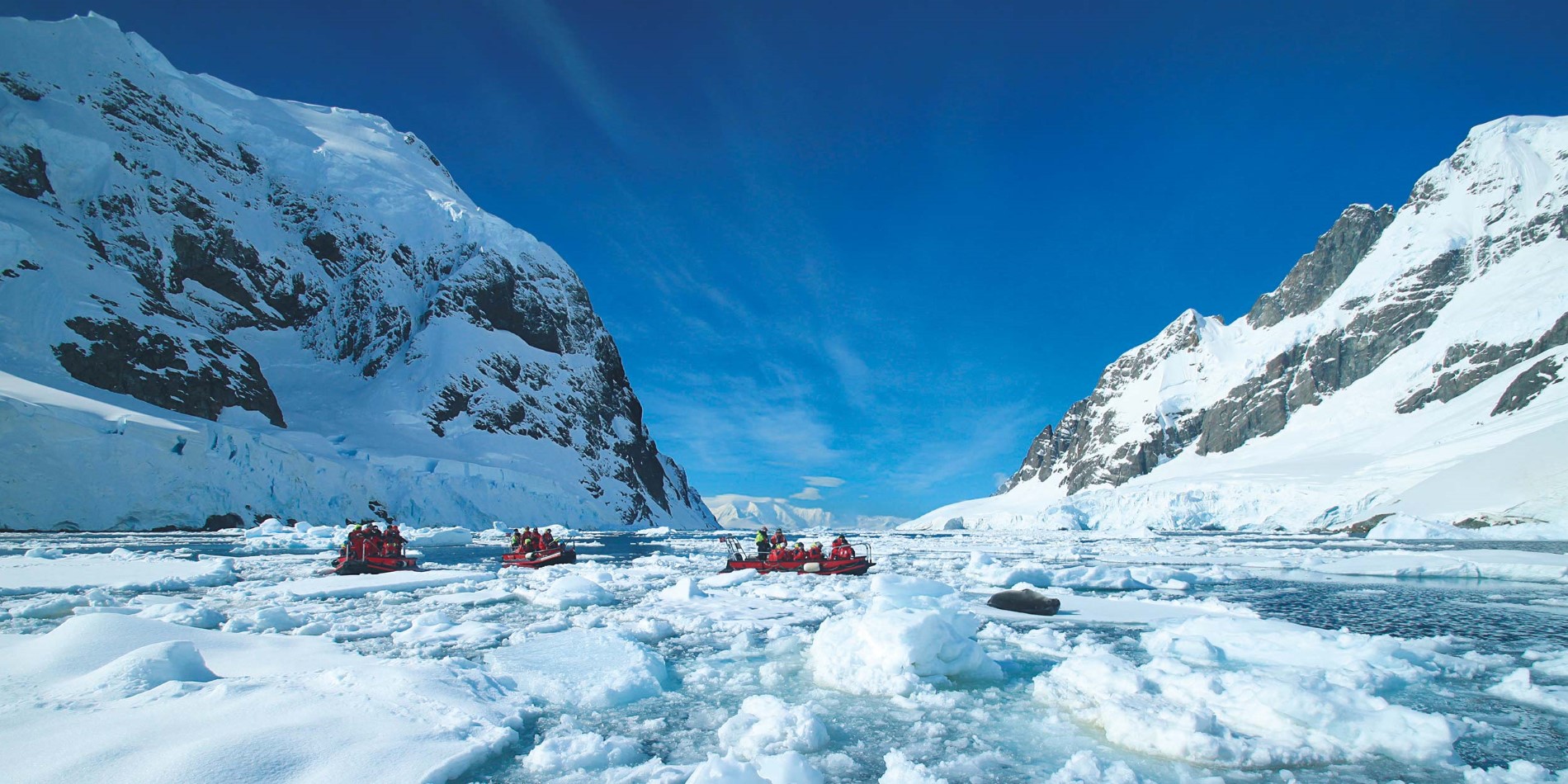Opplev Lemaire Channel fra en Polar sirkelen båt 