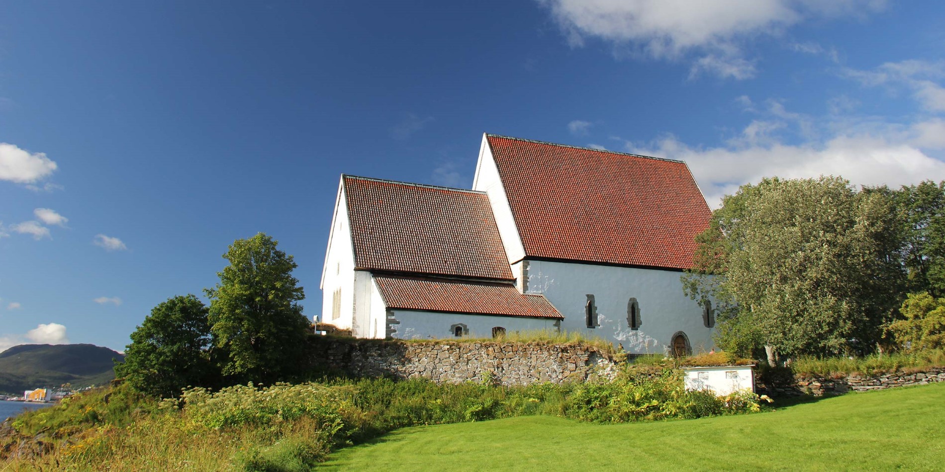 Trondenes kirke.